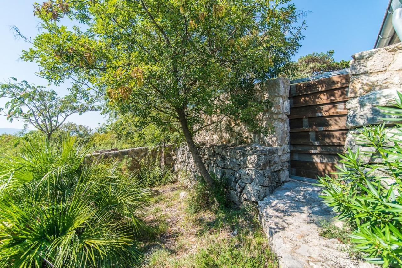 Villa Menta 2 2445 Malinska Exteriör bild